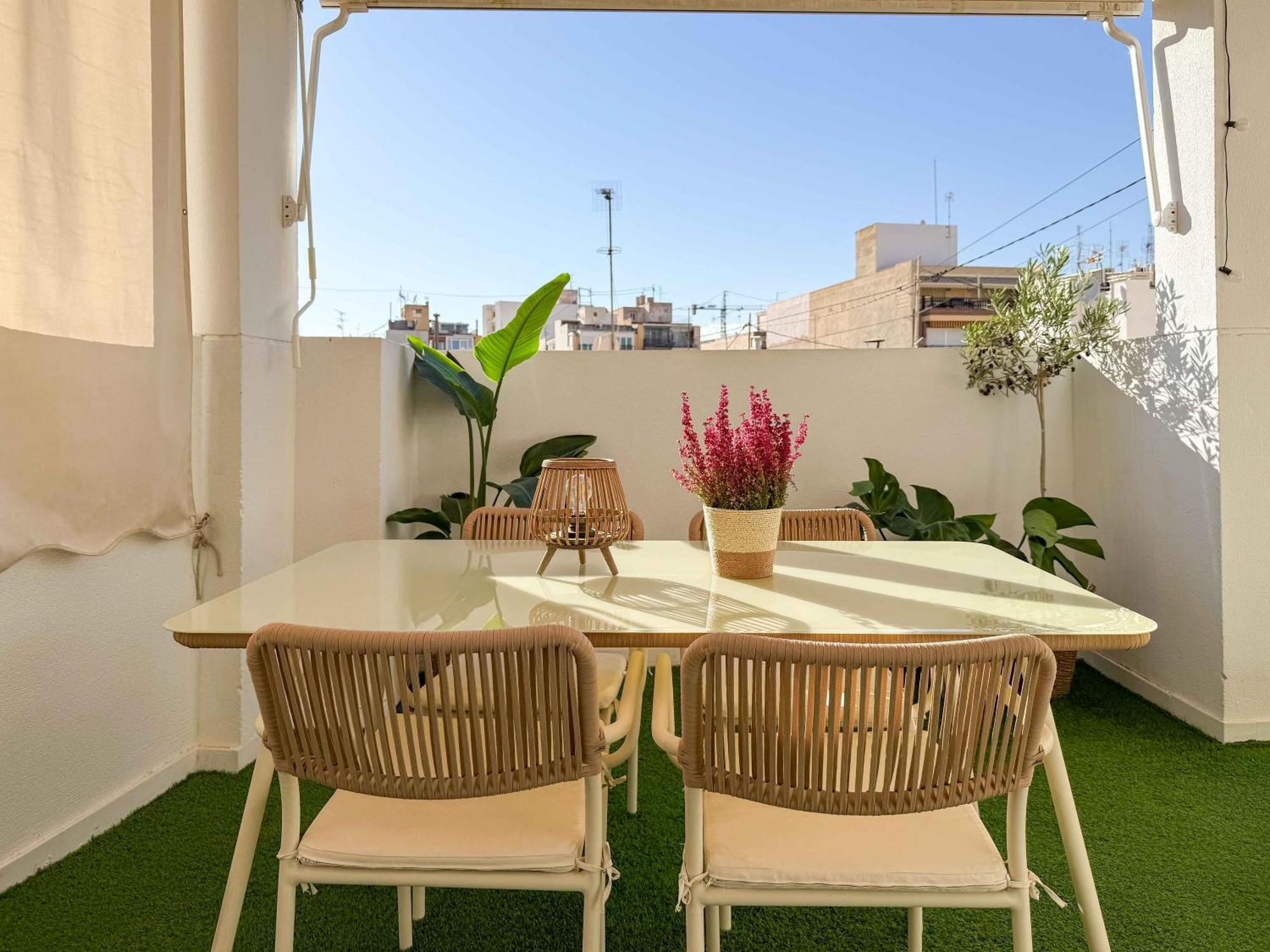 El Atico Del Mercado. Un Lugar Dificil De Olvidar. Alicante Ngoại thất bức ảnh